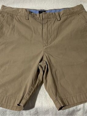 J. Crew Tan Shorts Grammercy Style with Blue Inner Waistband Size 34 waist